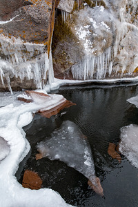 Lake Superior Ice Cove